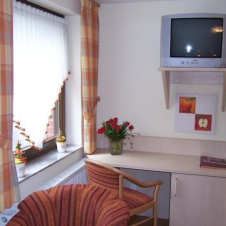 Ferienhof & Landhotel Laurenz Гронау Стая снимка