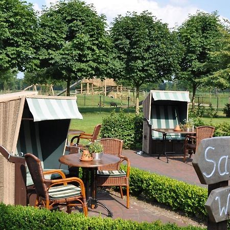 Ferienhof & Landhotel Laurenz Гронау Стая снимка